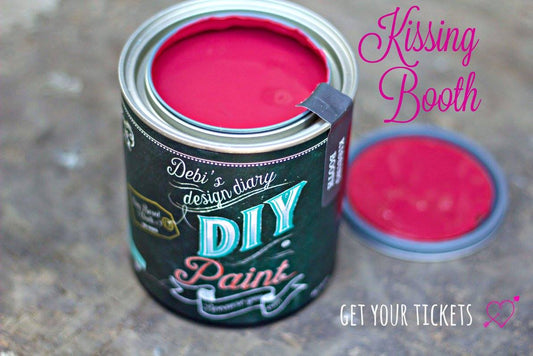 Kissing Booth by DIY Paint